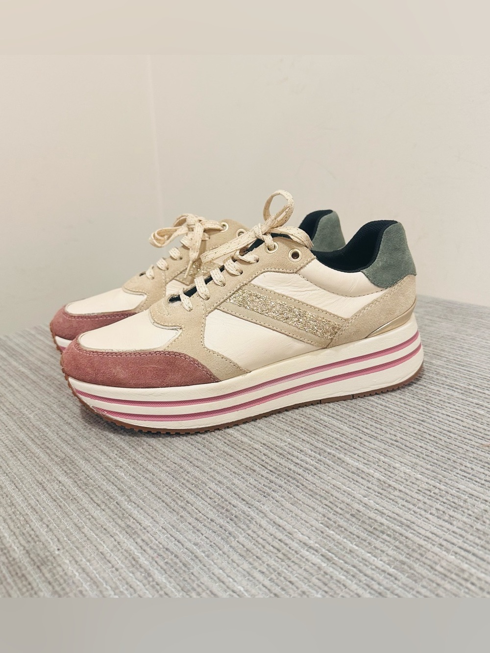 Geox D Kency Womens Platform Sneakers Shoes Beige Pink Glitter Size US 9 NWOT